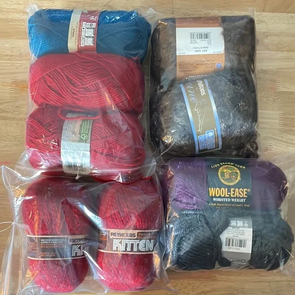 New Bundle Of Yarn Different Color - Picture 7 of 11